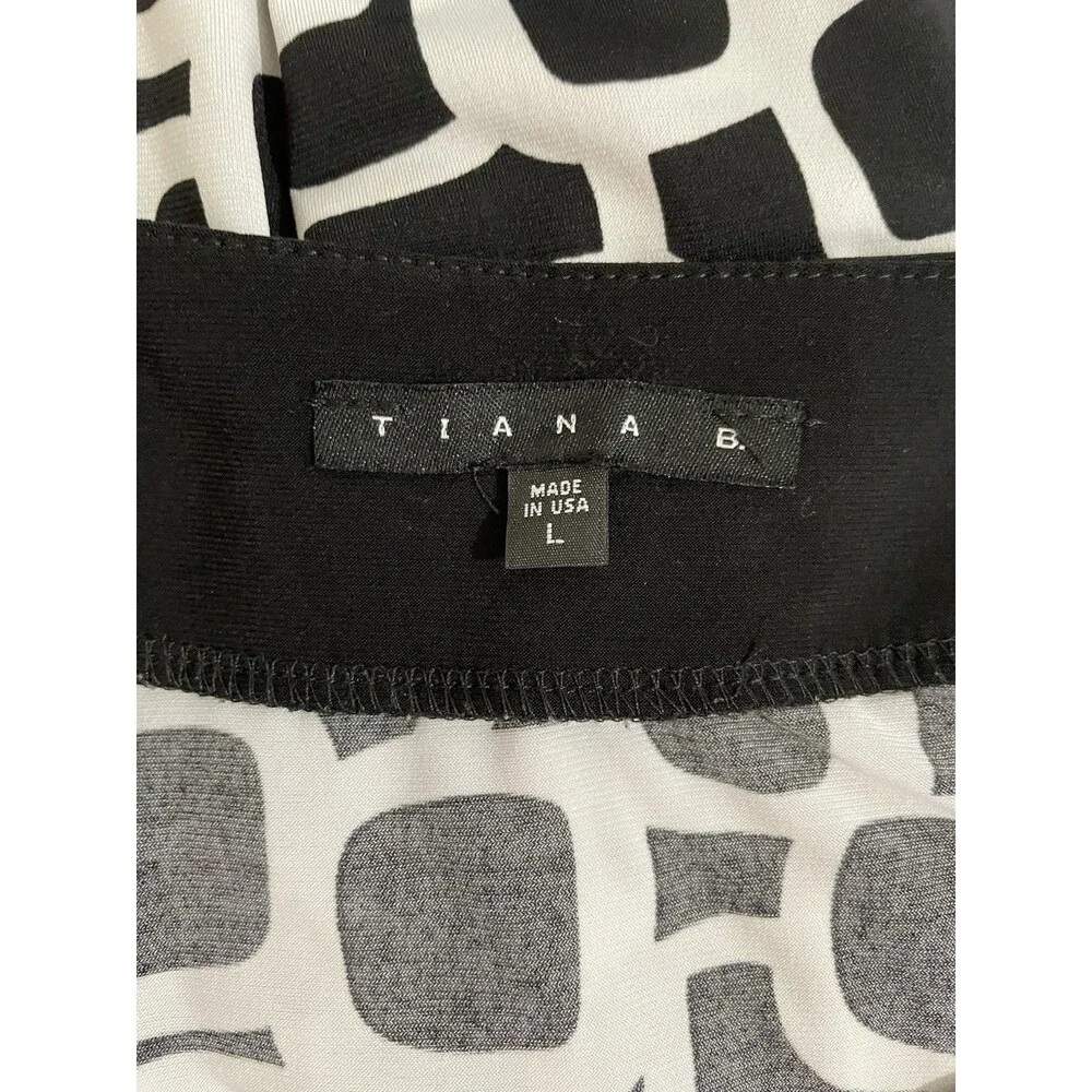 Tiana B Blk & What Geometric Shift Dress Women’s L